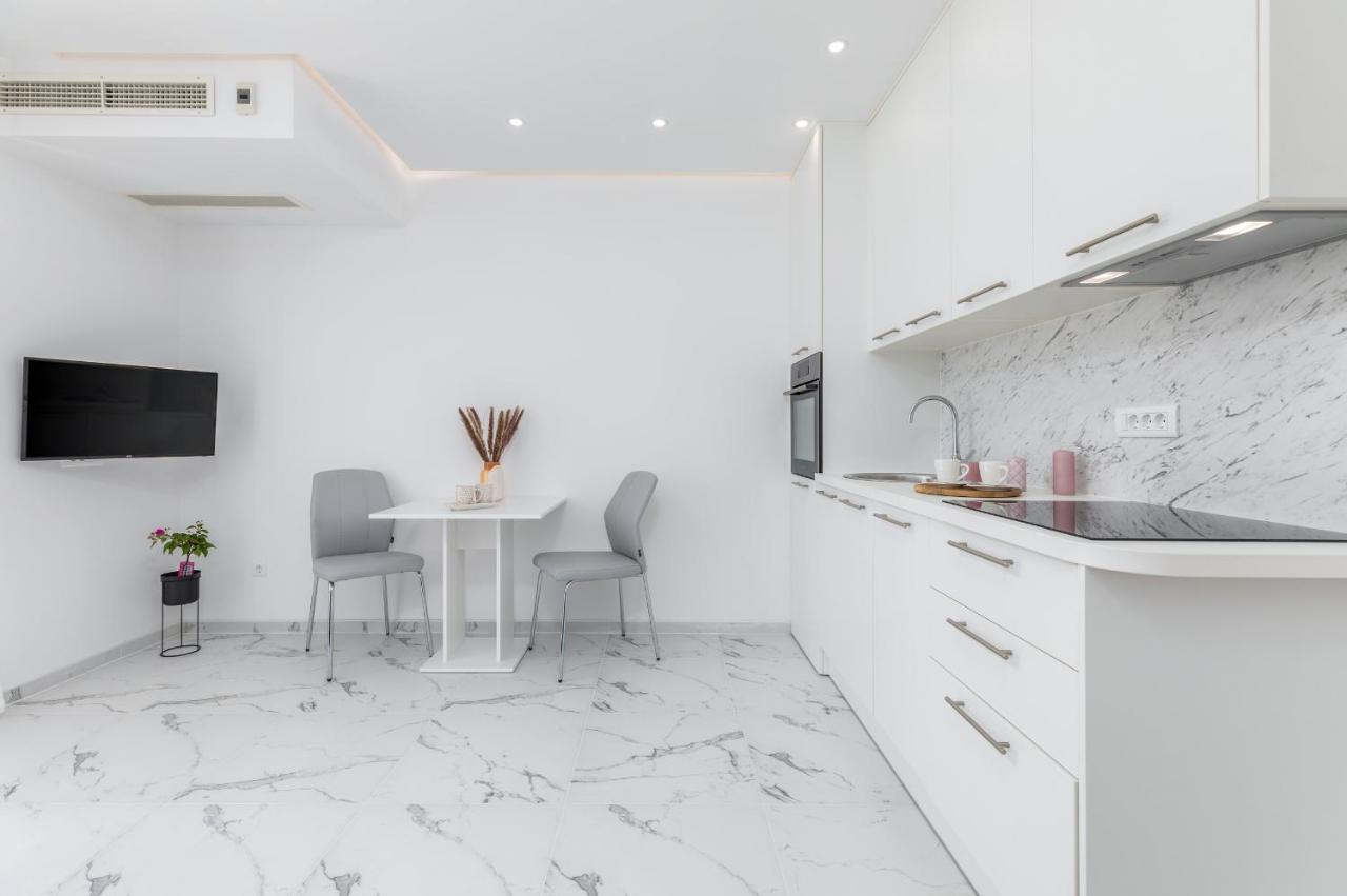 Apartman Knezevic A Fazana Bagian luar foto