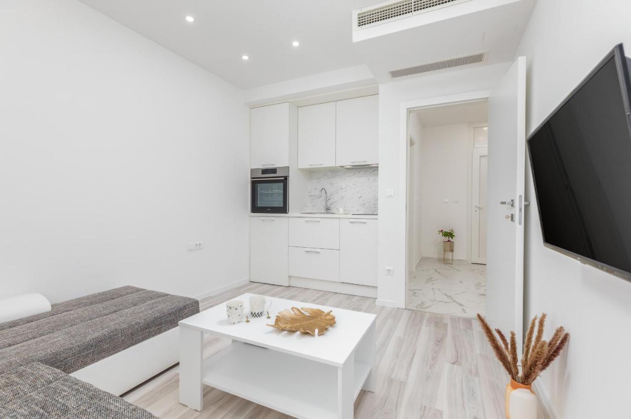 Apartman Knezevic A Fazana Bagian luar foto