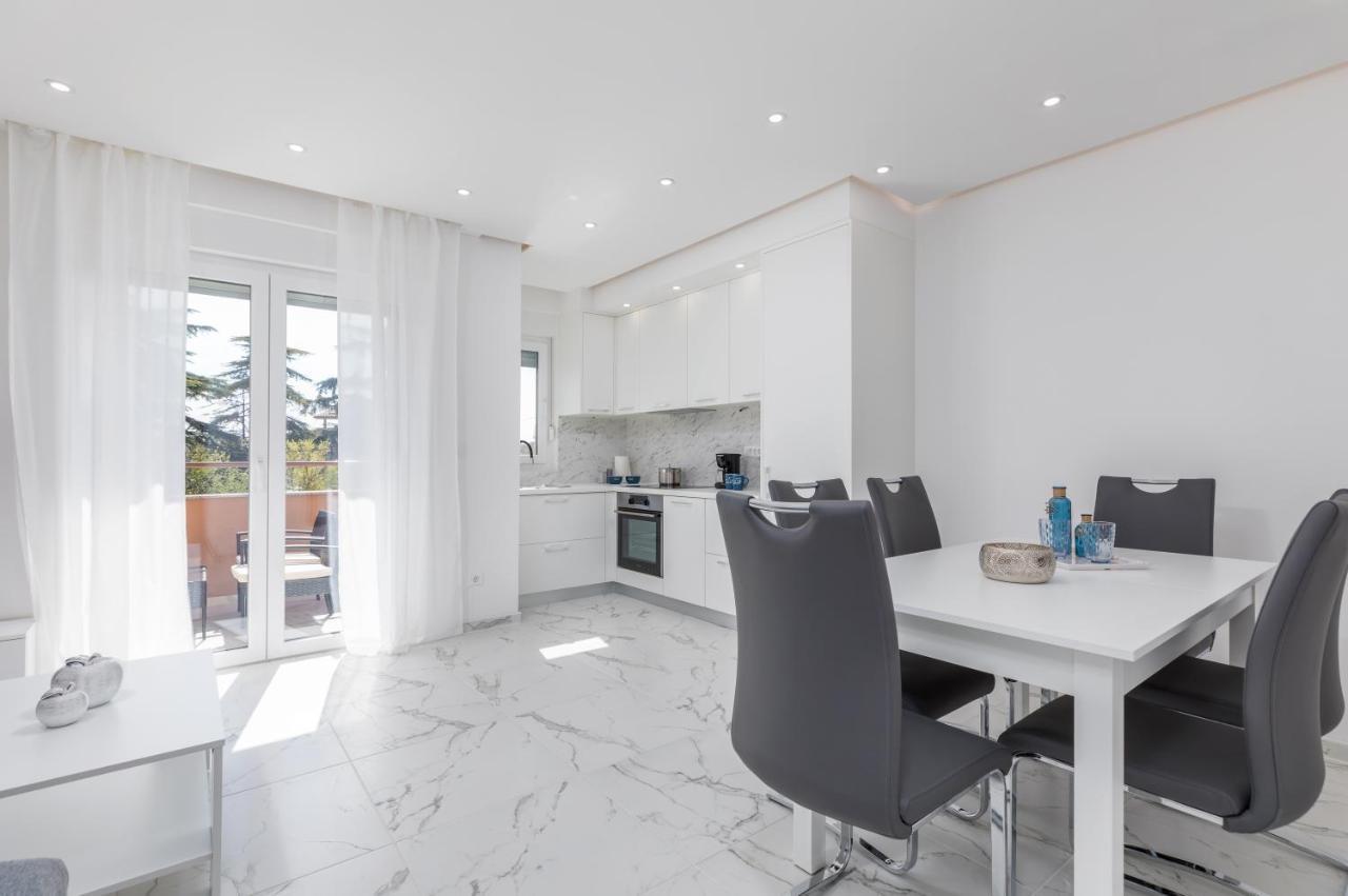 Apartman Knezevic A Fazana Bagian luar foto